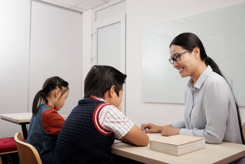 img src="Les privat anak bandung.jpg" alt="Tempat les privat dan bimbel terbaik di Bandung">